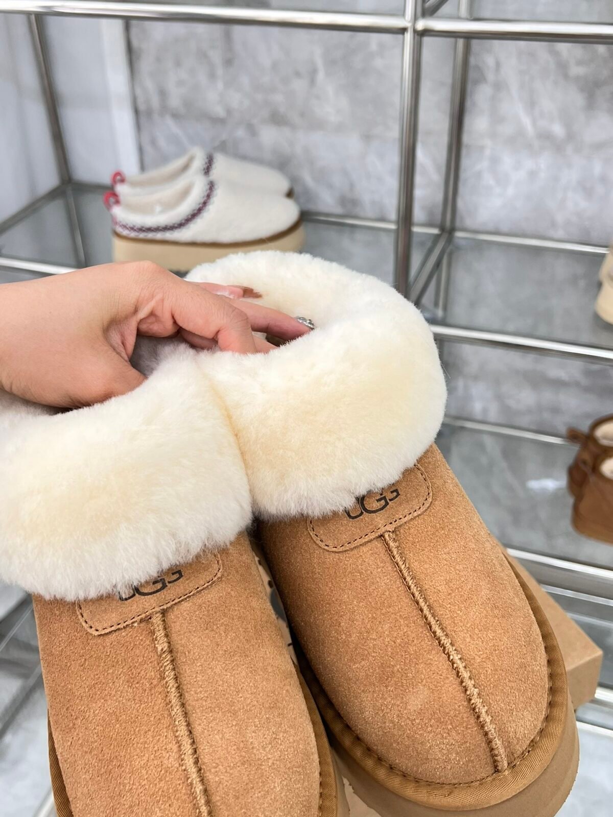 UGG Classic Ultra Mini – Bottes — 4