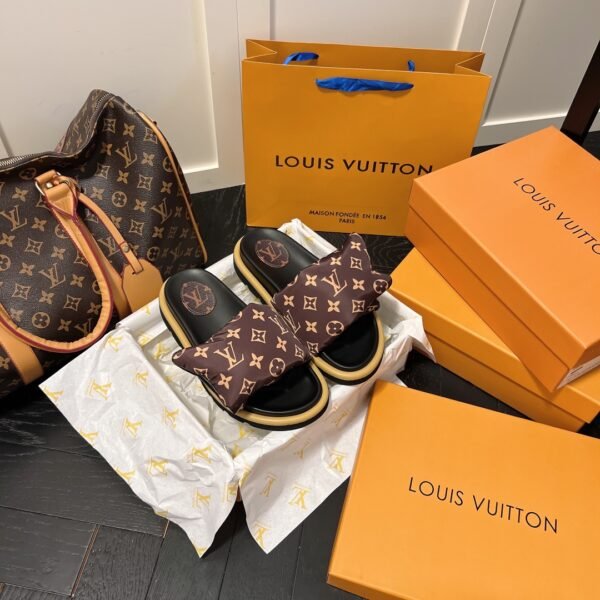 LV Pillow Comfort - Slides