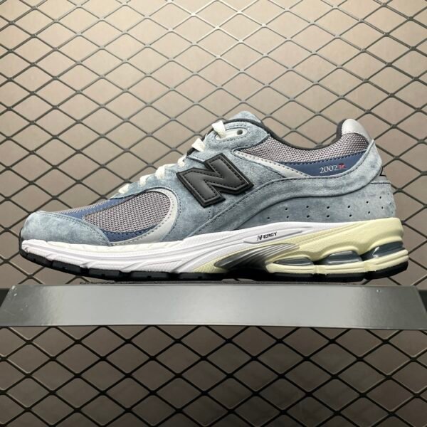NB 2002R - Sneakers