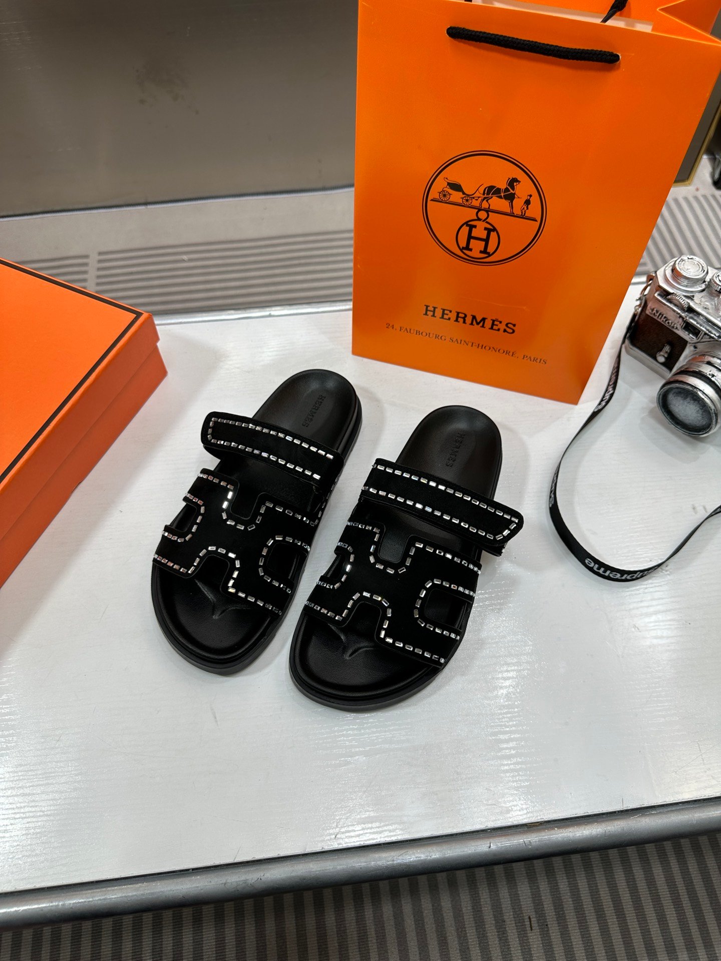 HM Oran Sandals Black Leather - Sandals
