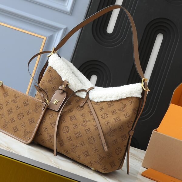 LV CarryAll PM Monogram Shearling - Bag