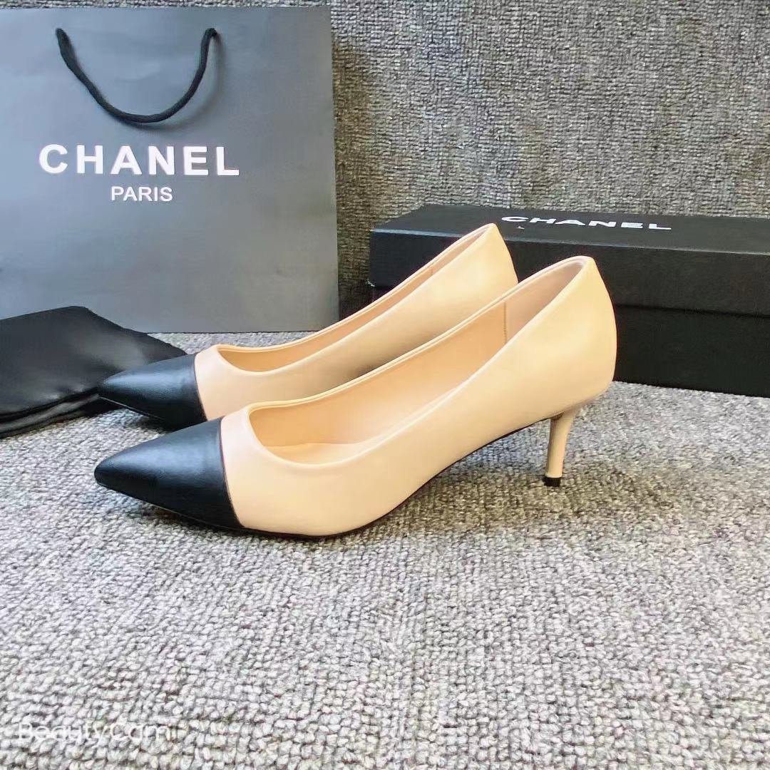 CC Two-Tone Cap Toe Pumps Beige/Black Leather - Heels - Image 3