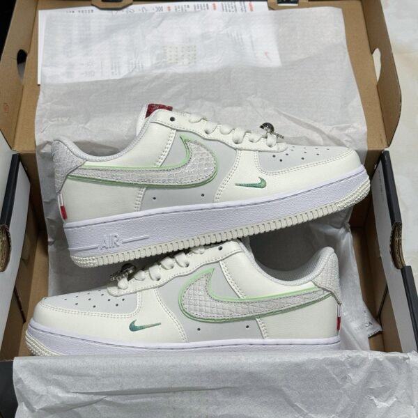 NK Air Force 1 Low '07 LX White/Green - Sneakers