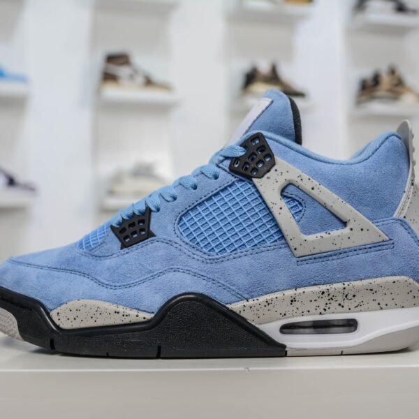 NK Air Jordan 4 Retro University Blue - Sneakers