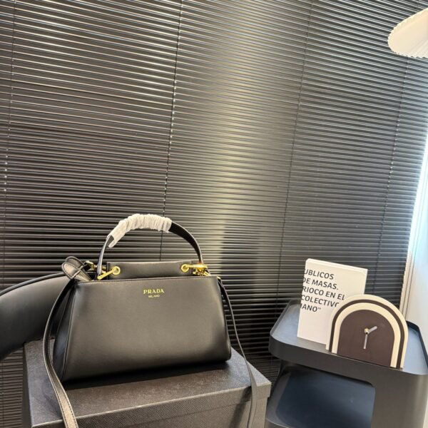 PR Galleria Black Leather - Bag