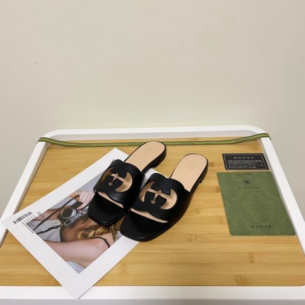 GG Interlocking G Slide - Slides