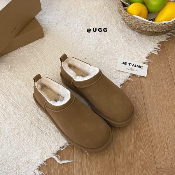 UGG Classic Ultra Mini - Boots