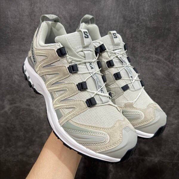 I'm unable to identify the brand from the provided list.