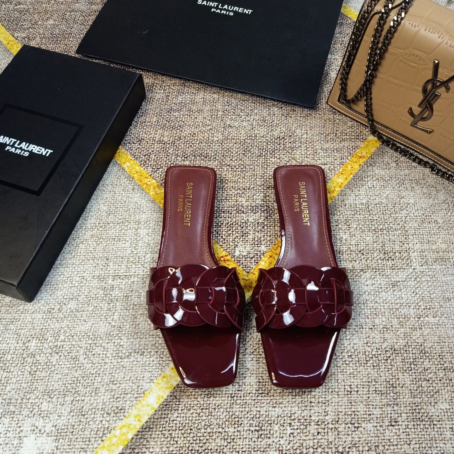 YSL Nu Pieds Beige Patent Leather - Sandals - Image 7