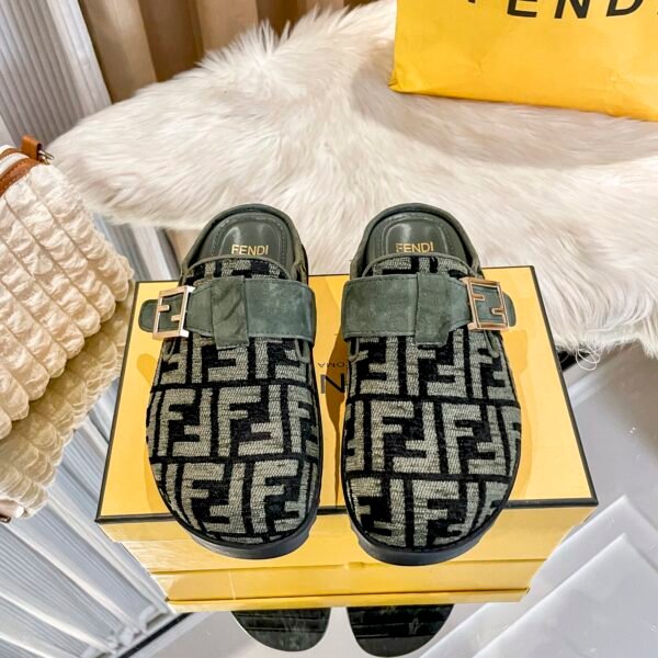FD FF Logo Clogs - Shoes