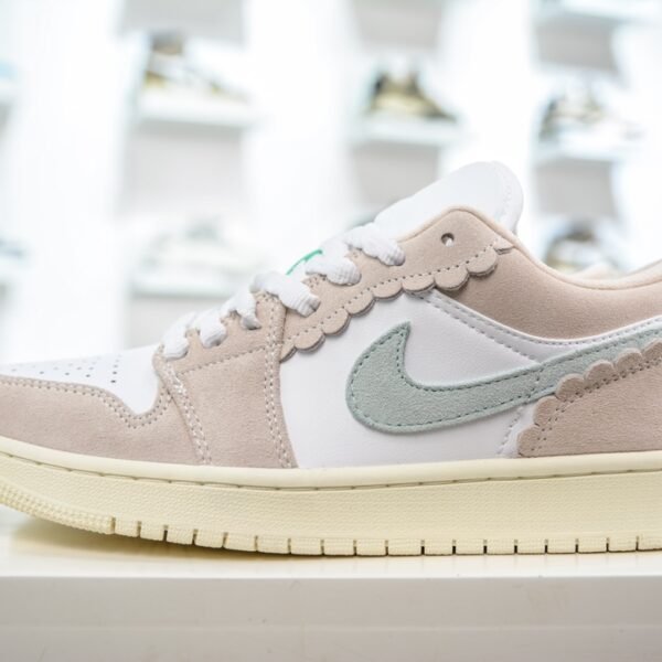 NK Air Jordan 1 Low OG Year of the Rabbit - Sneakers