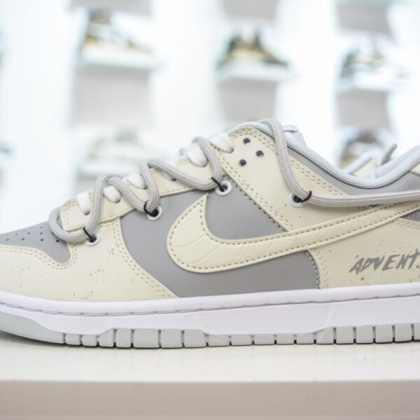 NK Dunk Low SE Vast Grey - Sneakers