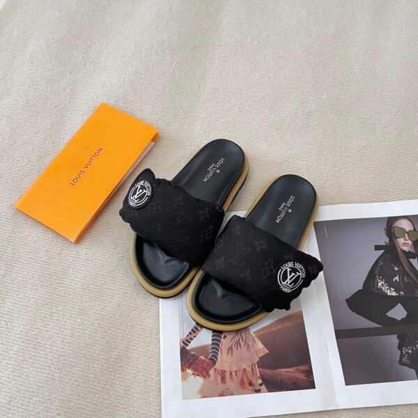 LV Waterfront - Slides