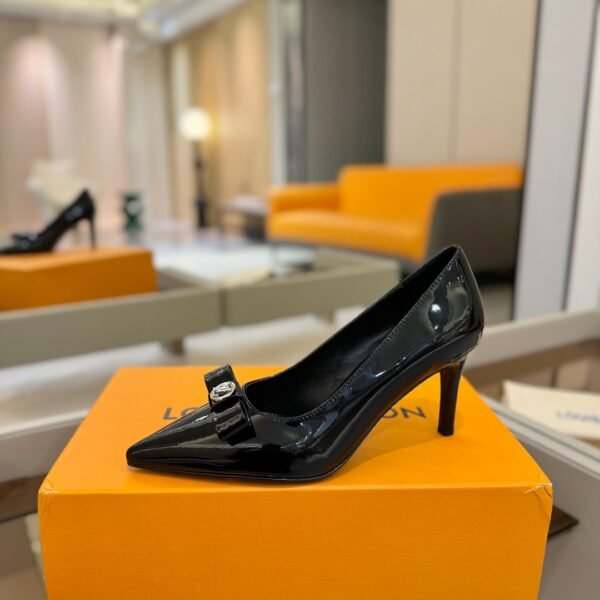 LV Call Back Pump - Heels