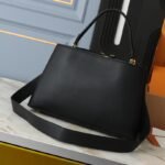 LV Capucines – Bag – Tan