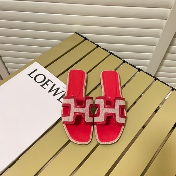 LW Anagram Sandals - Slides