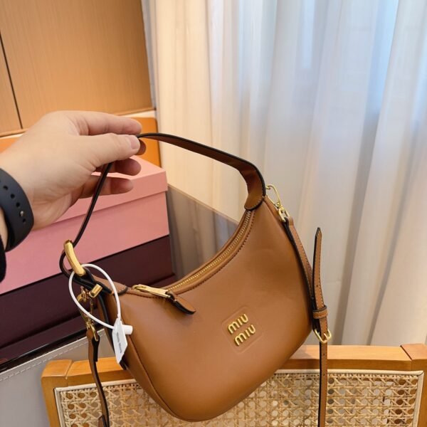 MIU Wander Hobo Leather - Bag