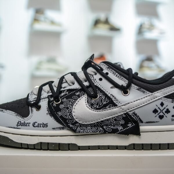NK Dunk Low SB Paisley Bandana Black/White - Sneakers