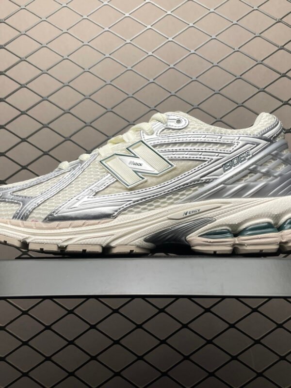 NB 1906R – Sneakers