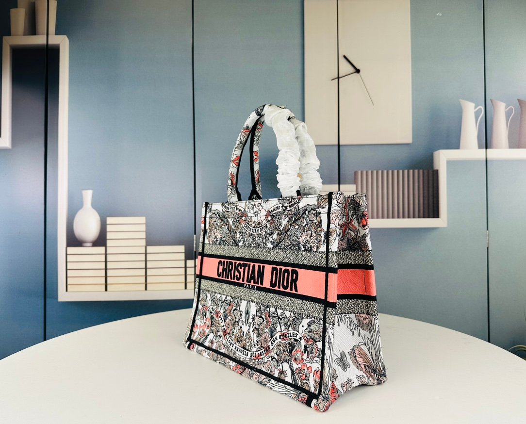 CD Book Tote Large Toile de Jouy - Bag - Image 2