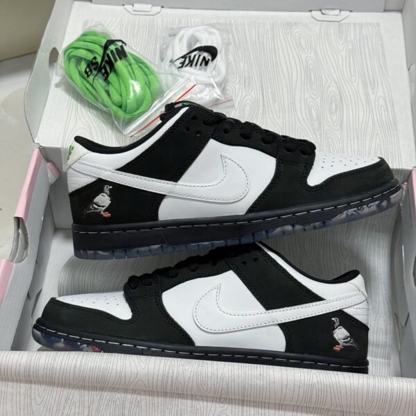 NK SB Dunk Low Staple Pigeon - Sneakers