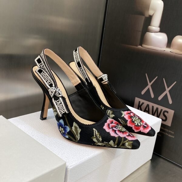 CD J'ACD Slingback Pump Black Embroidered Fabric - Heels