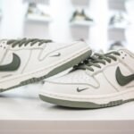 NK Dunk Low TNF x Supreme – Sneakers – Green