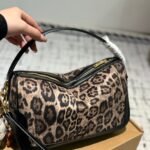 YSL Le 5 à 7 Hobo – Bag