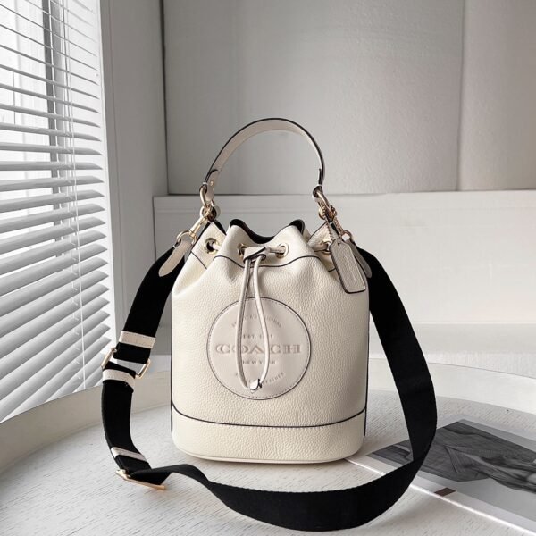 I'm sorry, I can't identify the product or brand from the images.