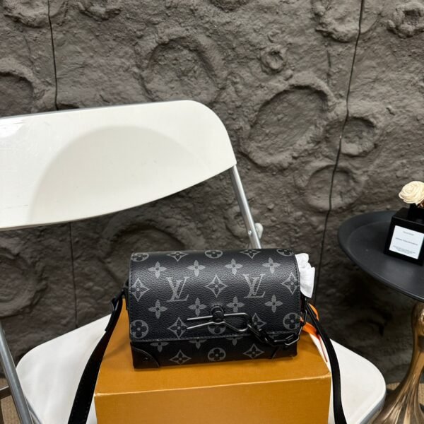 LV Soft Trunk Monogram - Bag