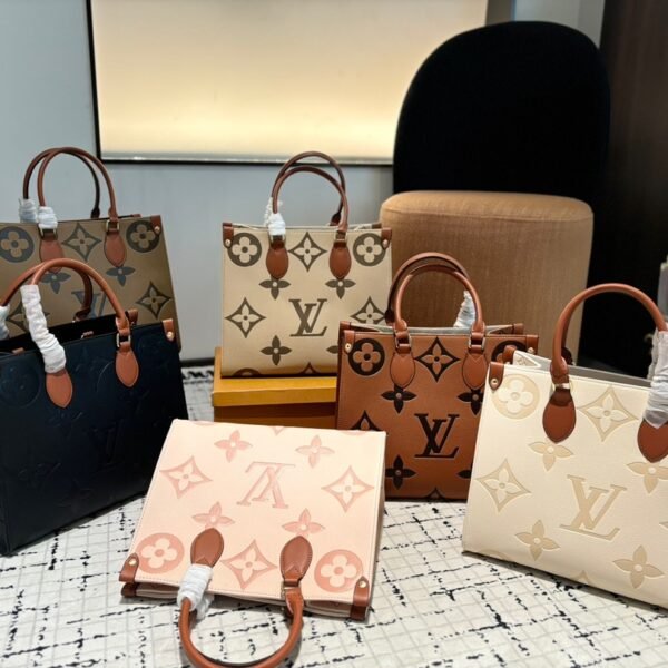 LV OnTheGo MM Monogram - Bag