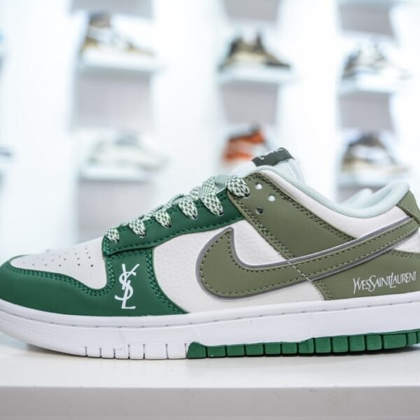 NK Dunk Low x YSL - Sneakers