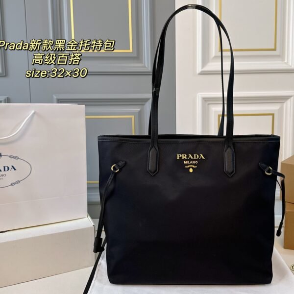 PR Saffiano Lux Tote - Bag