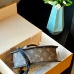 LV Pochette Metis Monogram – Borsa – Oro