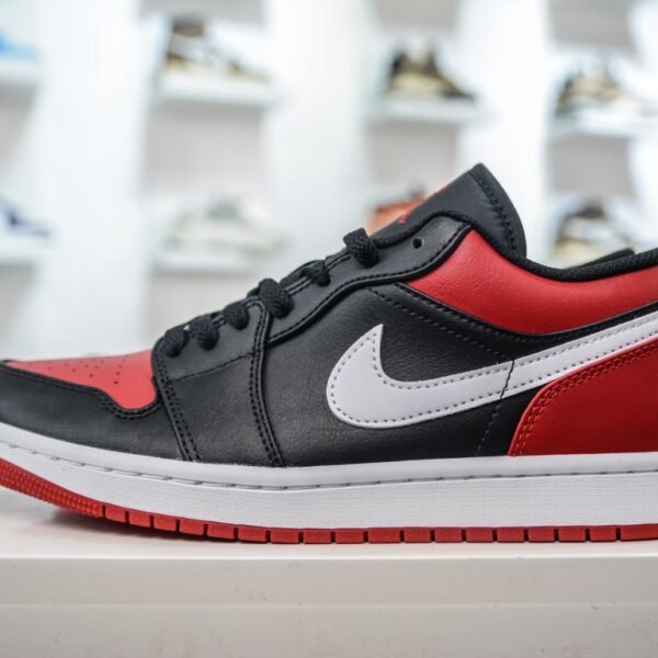 NK Air Jordan 1 Low Bred Toe - Sneakers