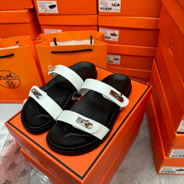 HM Oran Sandals - Slides