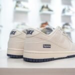 NK SB Dunk Low Supreme – Sneaker – Blu