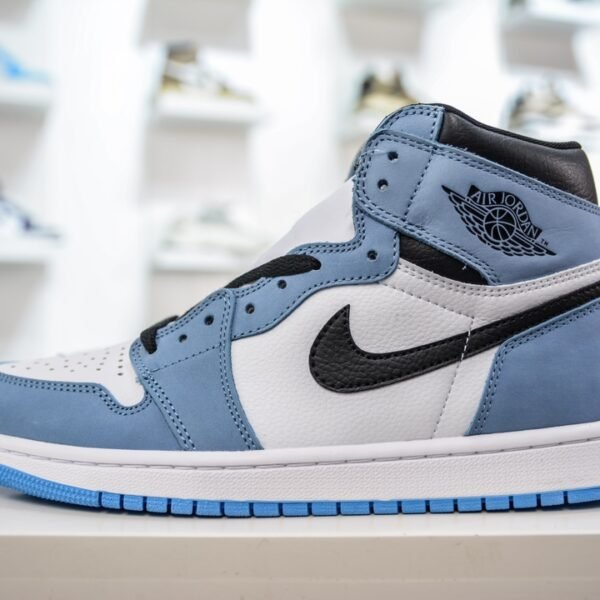 NK Air Jordan 1 Retro High OG University Blue - Sneakers