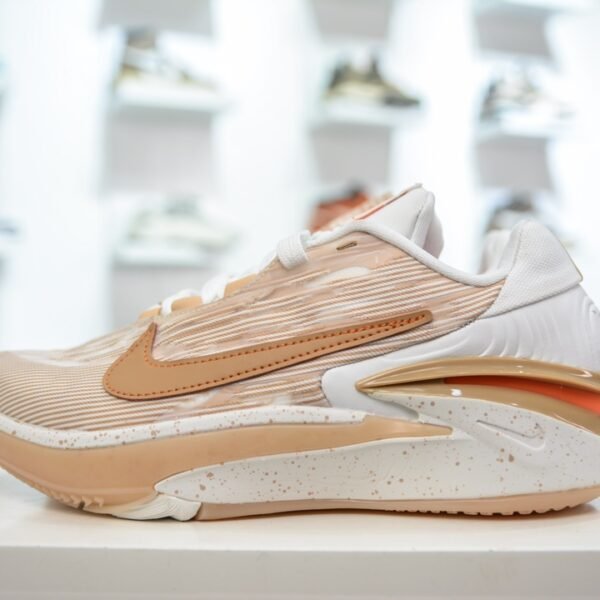 NK LeBron 20 - Sneakers