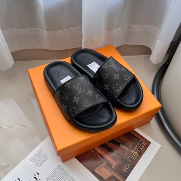 LV Waterfront - Slides