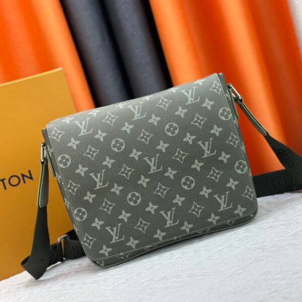 LV District PM - Bag