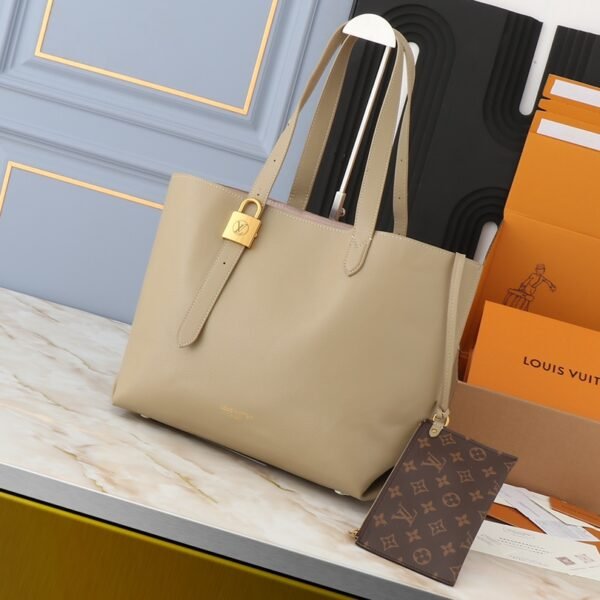 LV Lockme Shopper - Bag