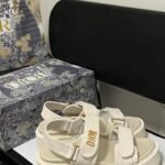 CD Dway – Sandals – Tan