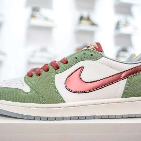 NK Air Jordan 1 Low Year of the Rabbit - Sneakers