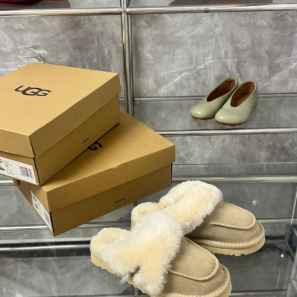 UGG Tasman Slipper - Shoes