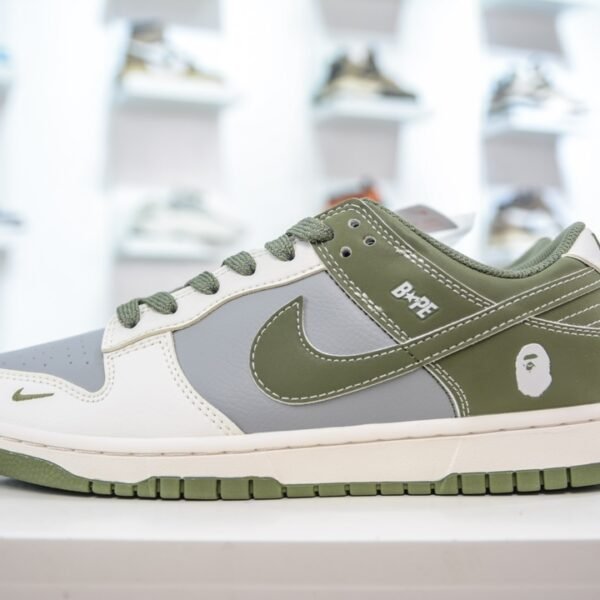 NK Dunk Low BAPE - Sneakers