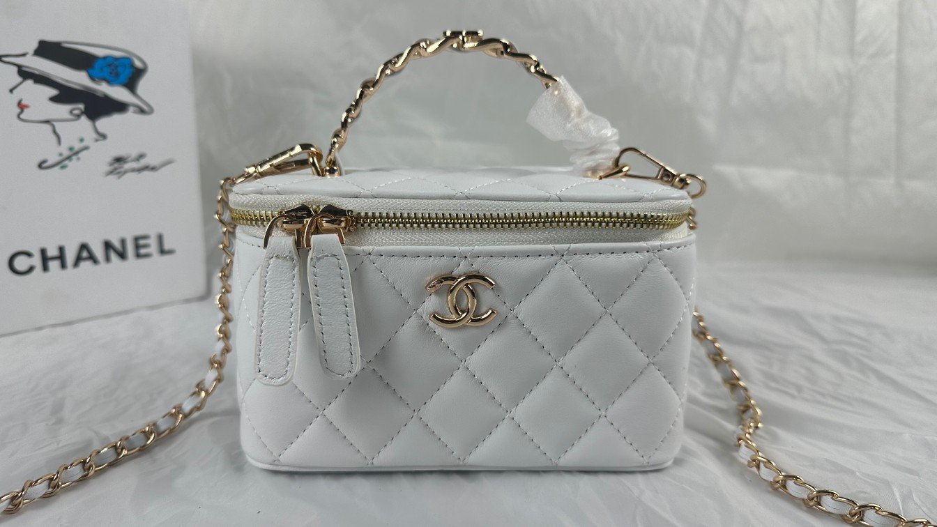 CC Vanity Case Quilted Leather - Bag - Image 3