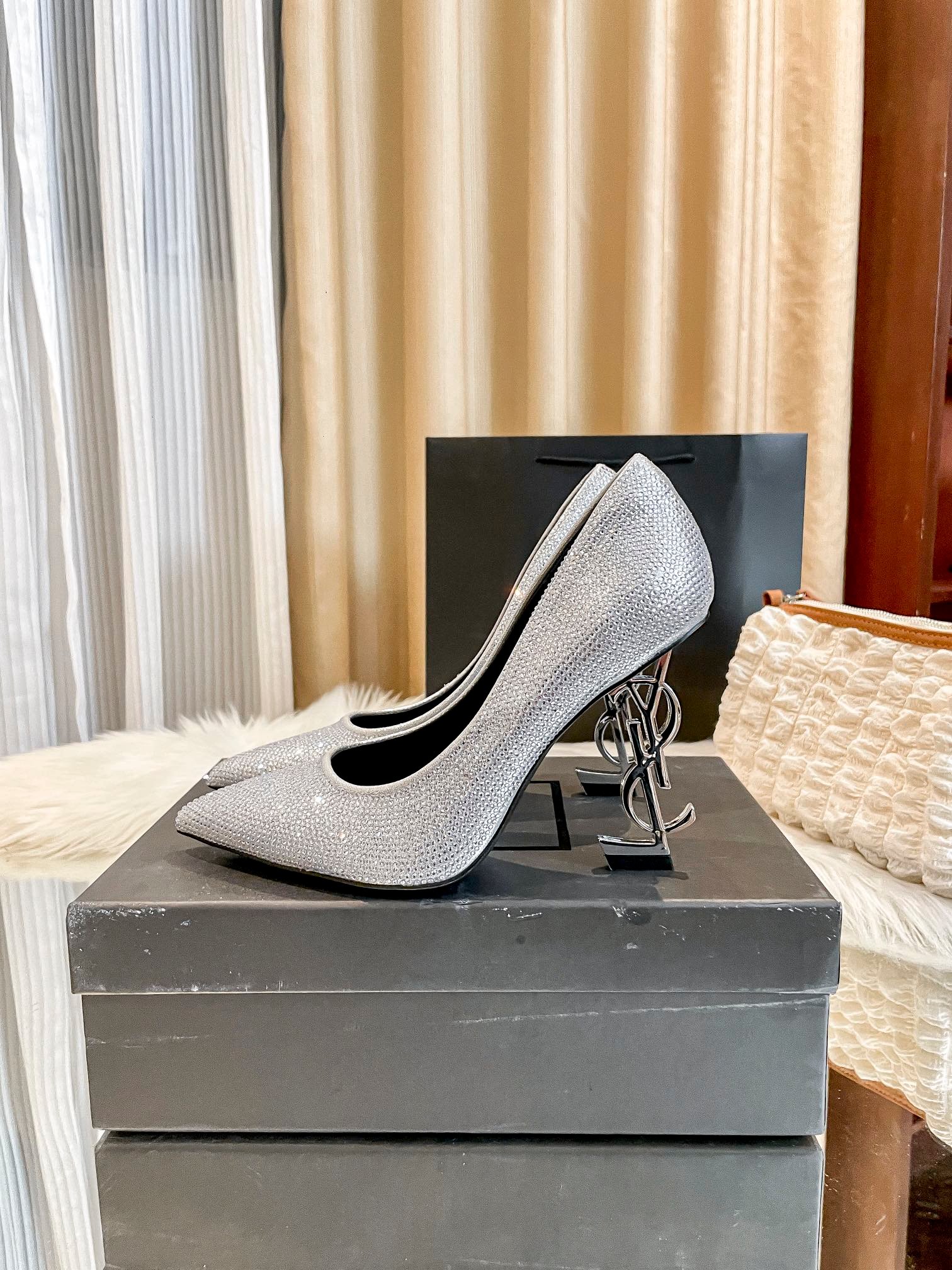 YSL Opyum Pumps Silver - Heels