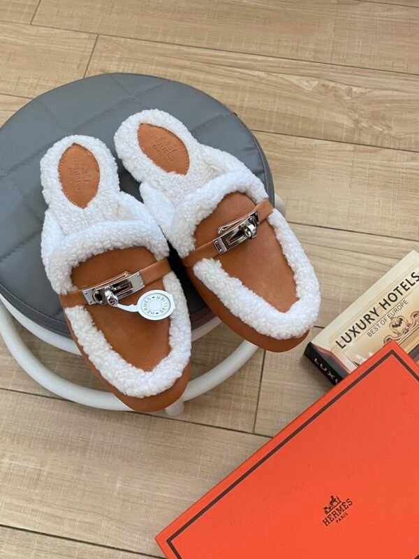 HM Chypre Shearling – Slides