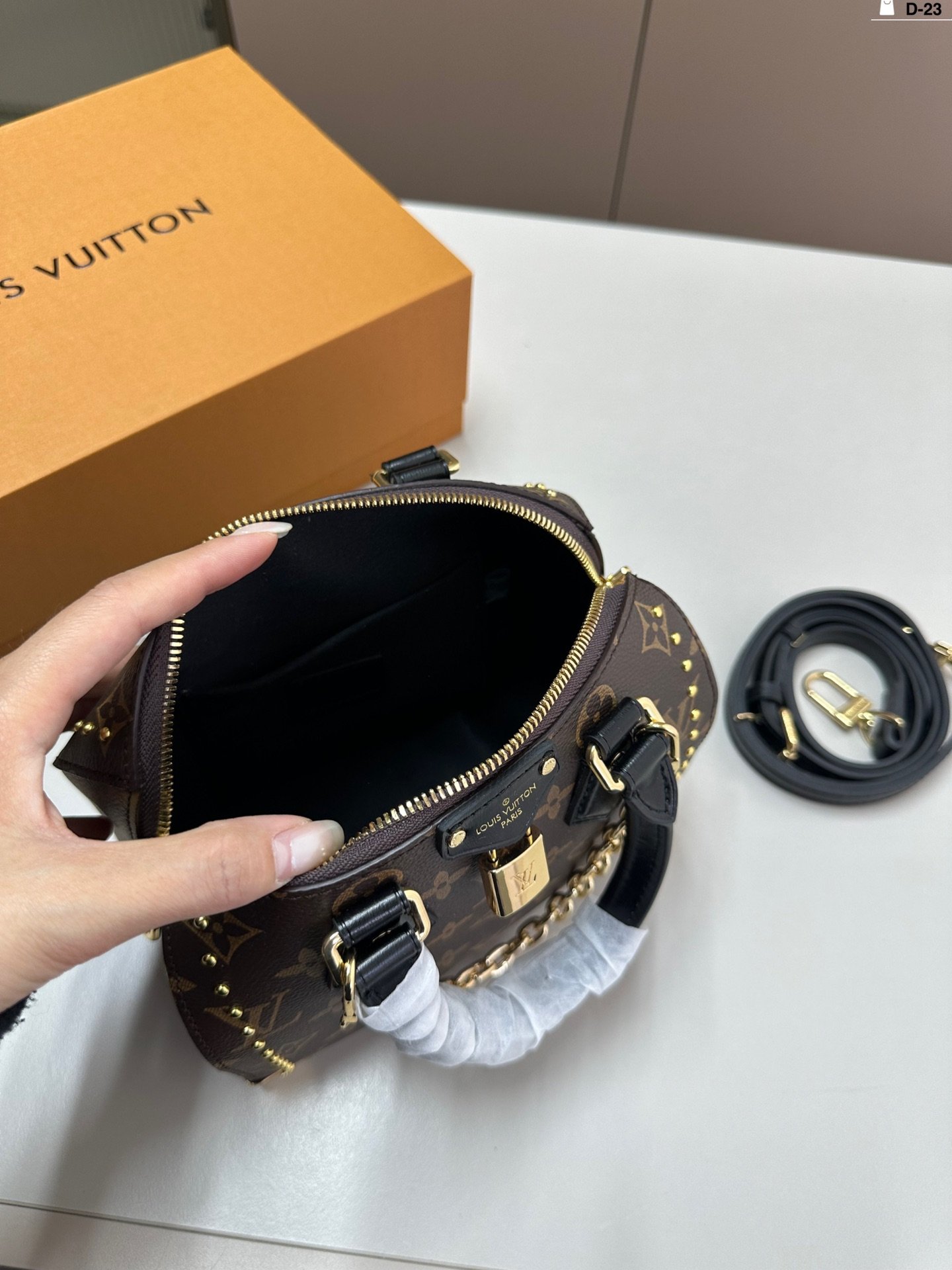 LV Speedy Bandoulière 20 Monogram - Bag - Image 9